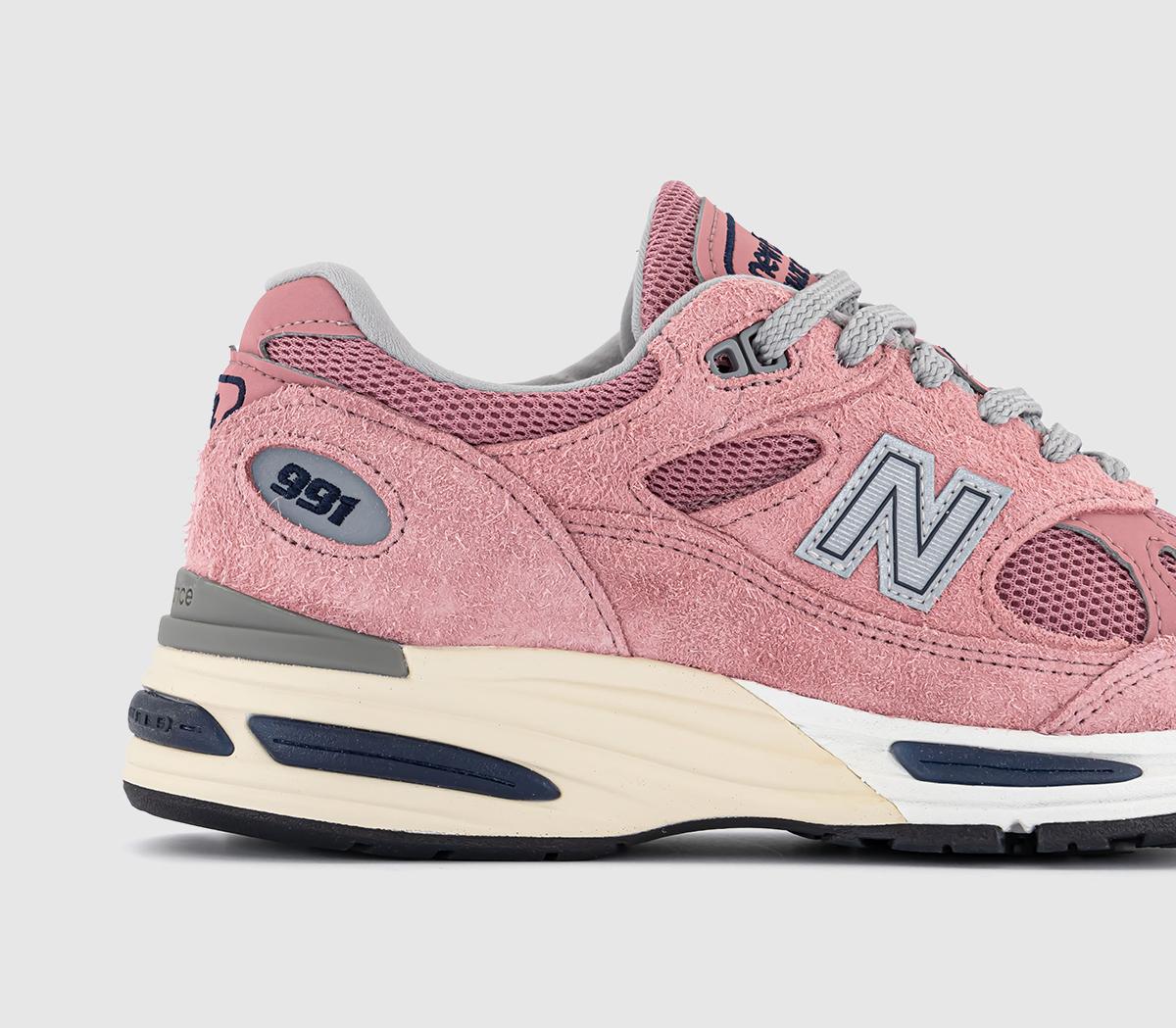 New Balance991V2 'Made in UK' TrainersPink