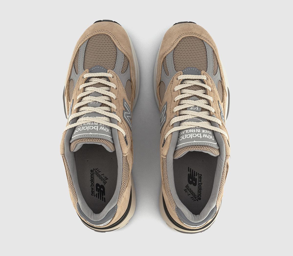 New Balance991V2 'Made in the UK' TrainersCuban Sands