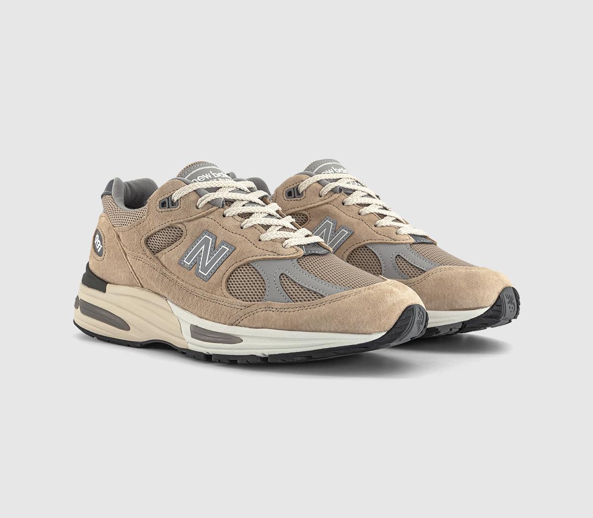 New Balance991V2 'Made in the UK' TrainersCuban Sands