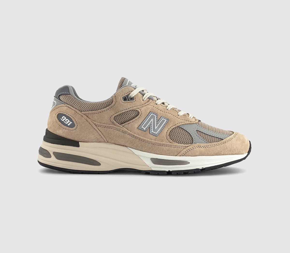 New Balance991V2 'Made in the UK' TrainersCuban Sands