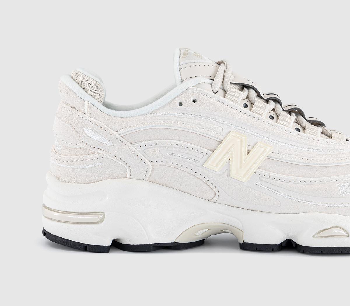 New Balance1000 TrainersLinen Linen