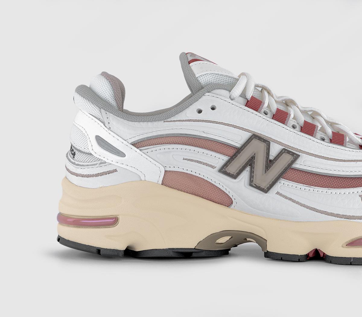 New Balance1000 TrainersSea Salt Red