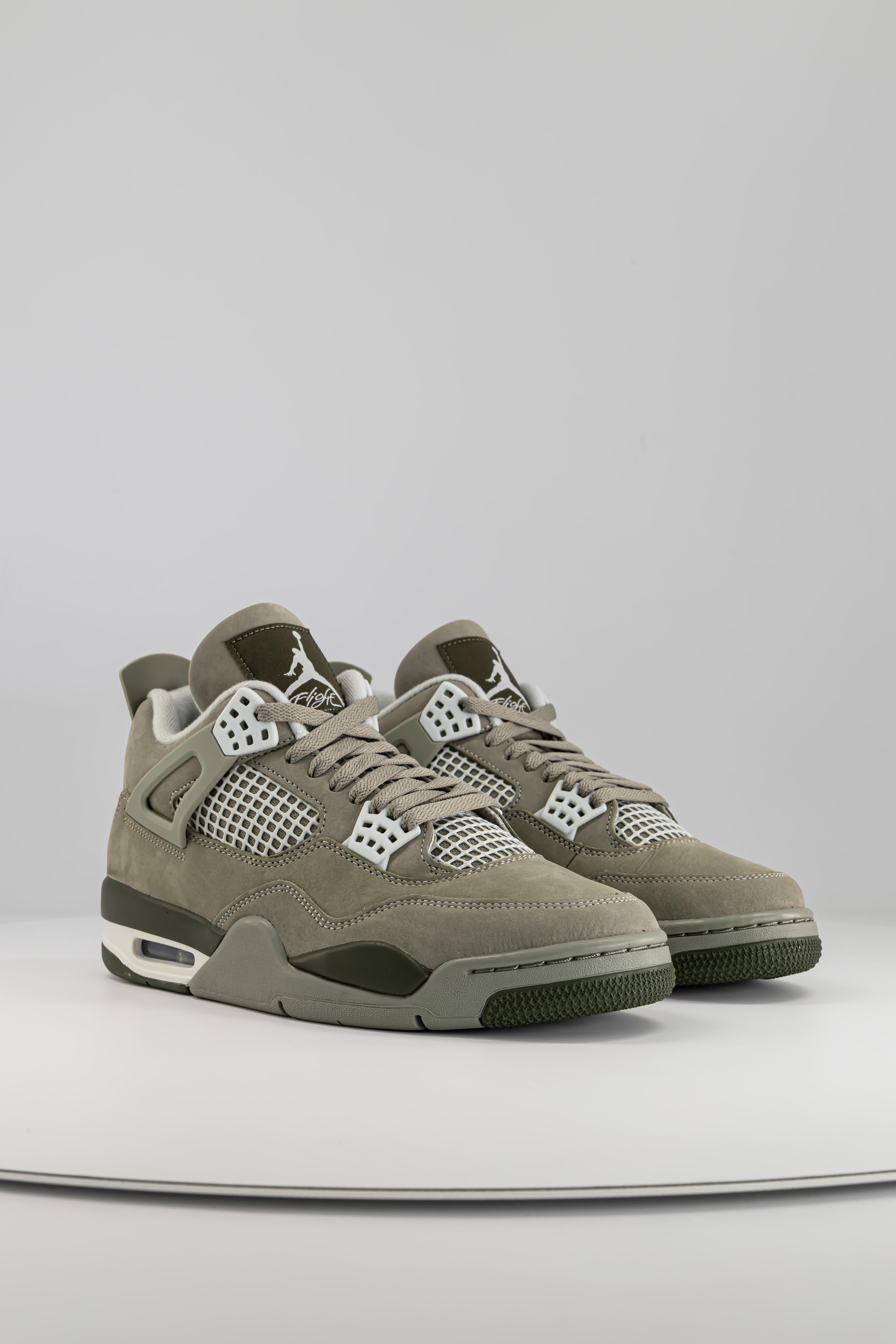 JordanAir Jordan 4 Retro TrainersLight Army Light Silvercargo Khaki