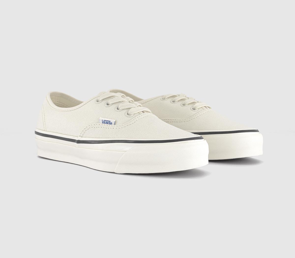 VansLX Authentic Reissue 44 Trainers VansLX Authentic Reissue 44 TrainersDuck Canvas Marshmallow