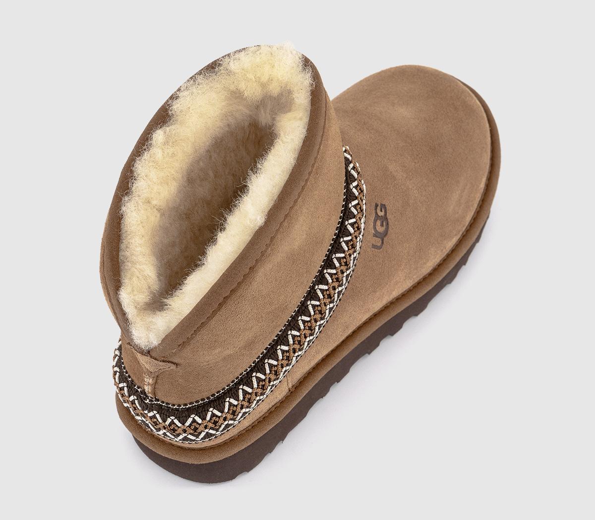 UGGClassic Mini Crescent BootsChestnut