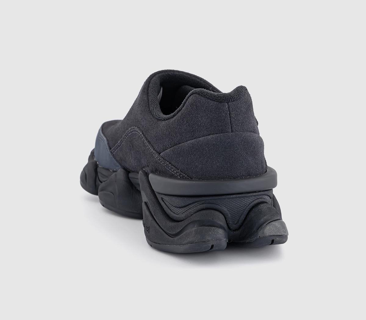 New Balance8040 TrainersBlack