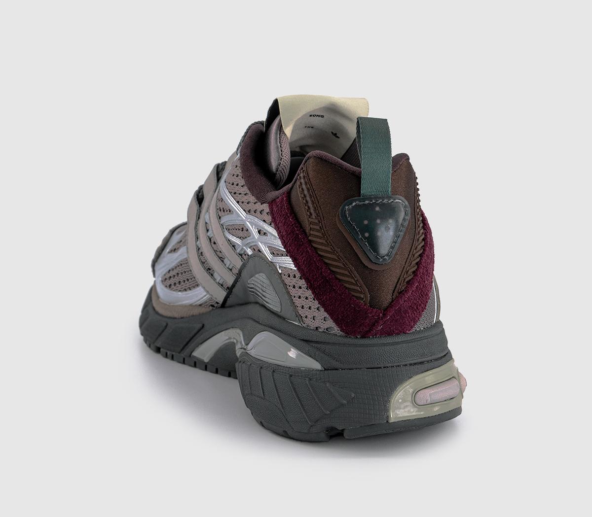 adidas Consortiumadidas x SFTM Adistar CushionTaupe Metallic Granite Silver Metallic