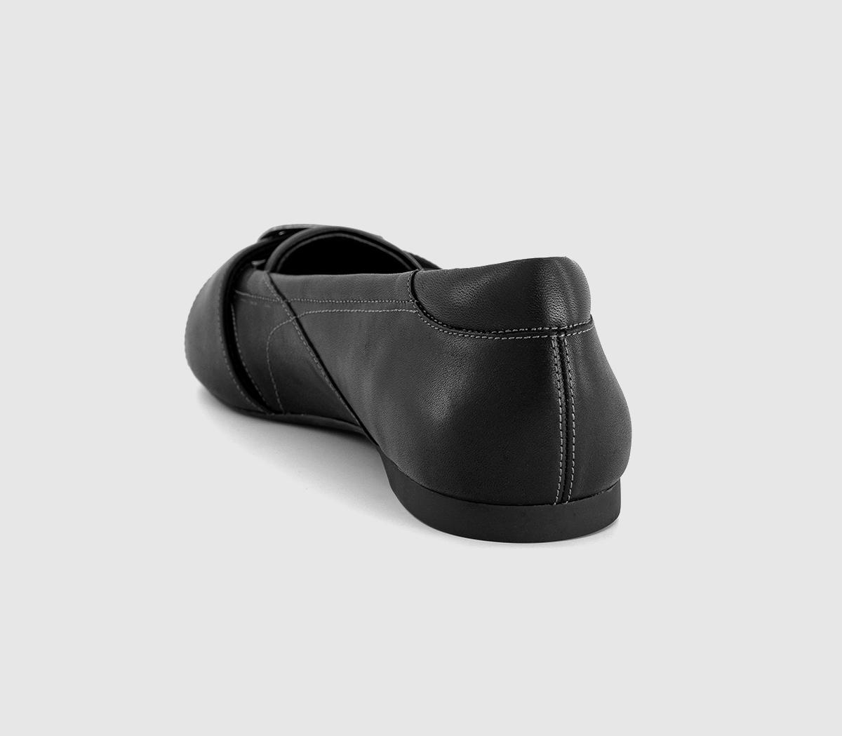 Vagabond ShoemakersHermine Buckle Point ShoesBlack Leather