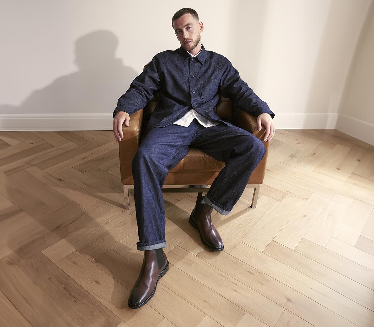 OFFICEBroadway Chelsea Boots OFFICEBroadway Chelsea BootsBrown Leather