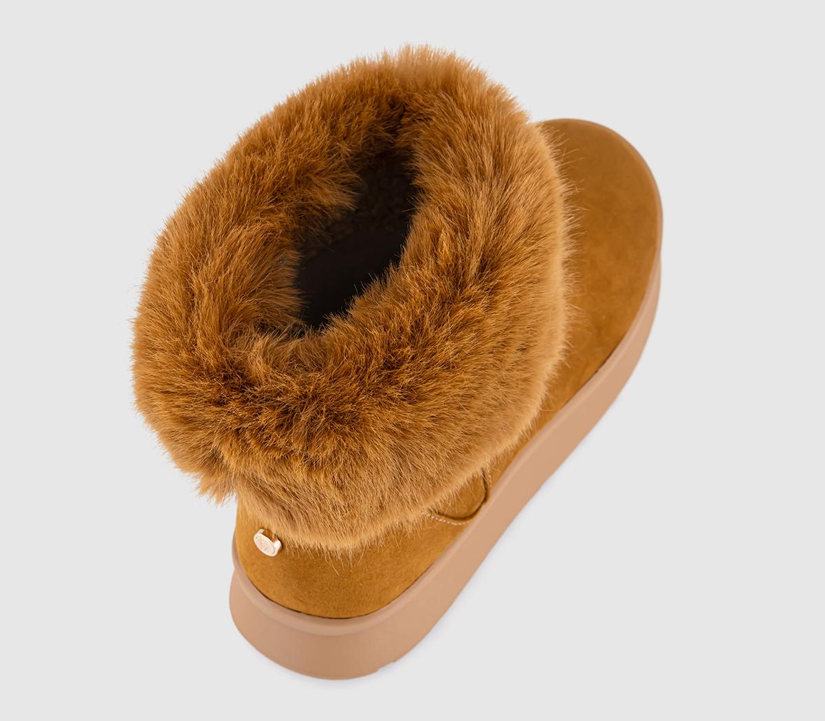 EARTHADDICT Earth Addict: Avid Cosy Faux Fur Cuff Boot EARTHADDICT Earth Addict: Avid Cosy Faux Fur Cuff Boot Tan