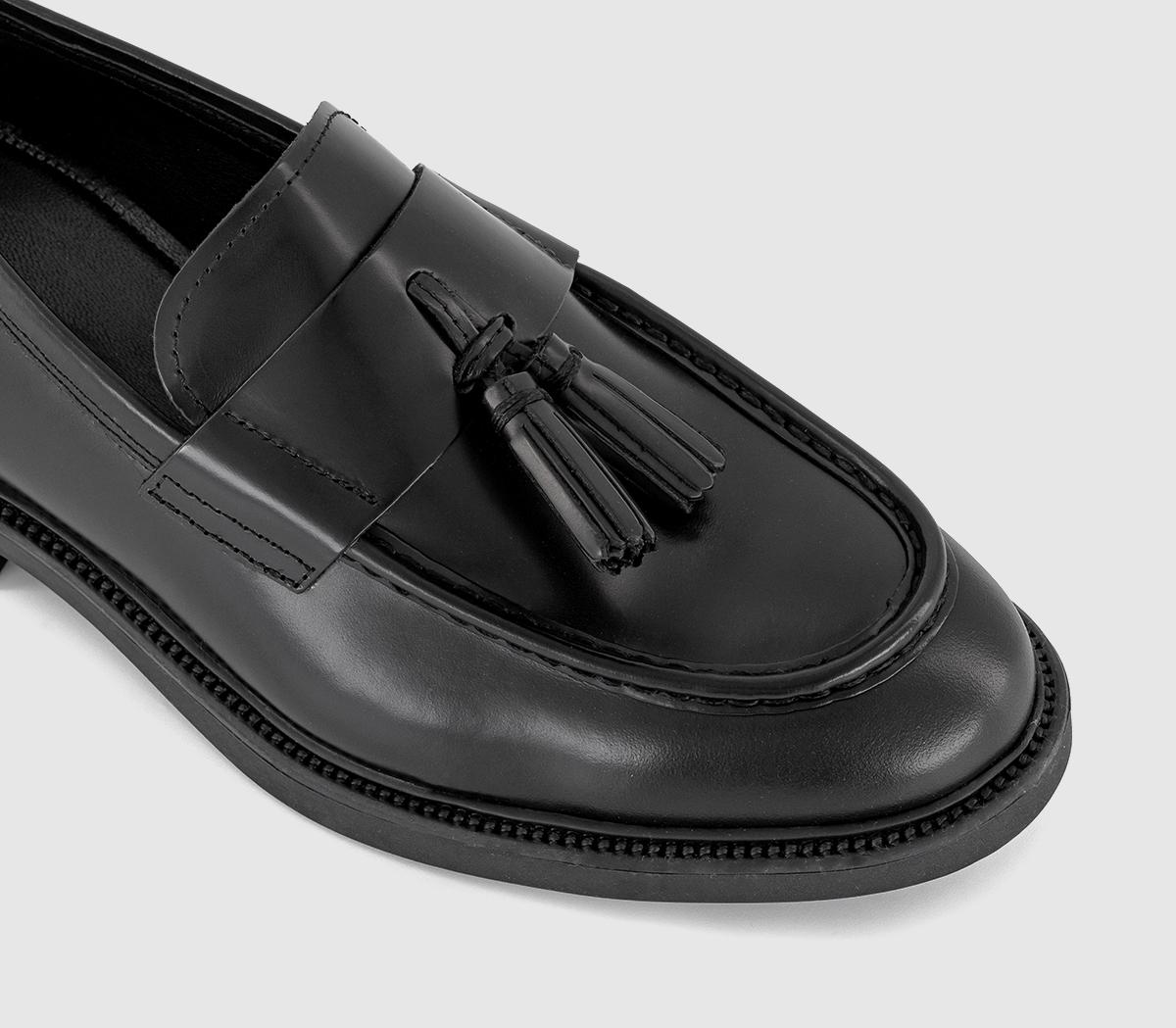 Vagabond ShoemakersAlex Tassel Loafers Vagabond ShoemakersAlex Tassel LoafersBlack Polished Leather