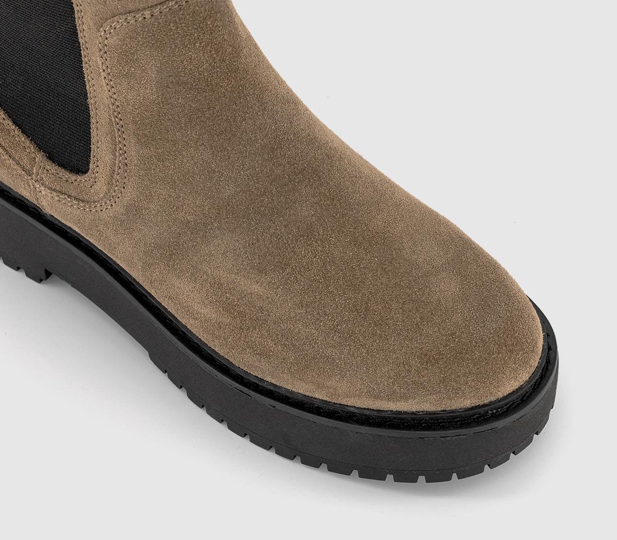 OFFICEAura Chunky Chelsea Boot OFFICEAura Chunky Chelsea BootTaupe Suede