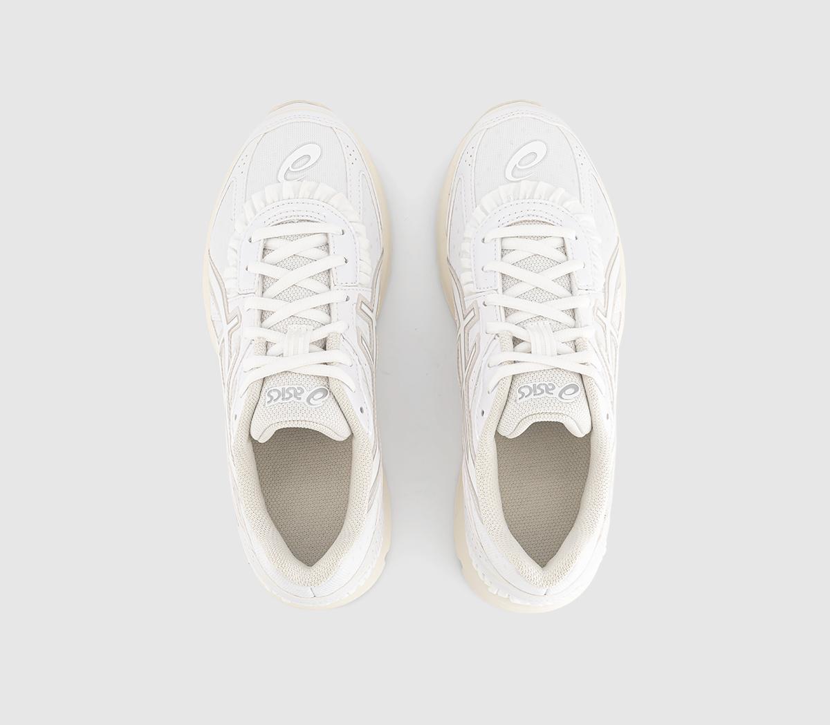 ASICSJog 100 TrainersWhite