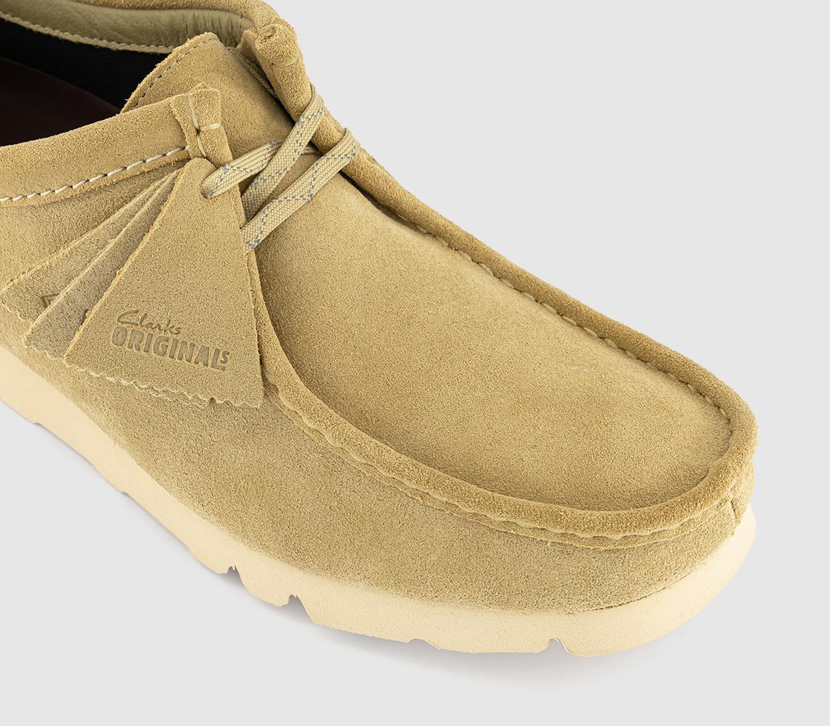 Clarks Originals Wallabee GTX Shoes Maple - Men's Casual Shoes