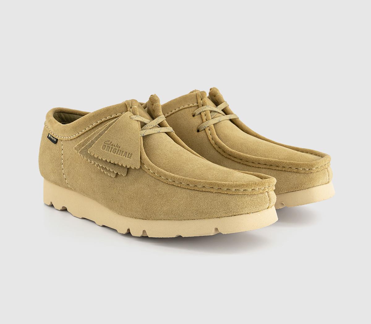 Clarks Originals Wallabee GTX Shoes Maple - Men's Casual Shoes