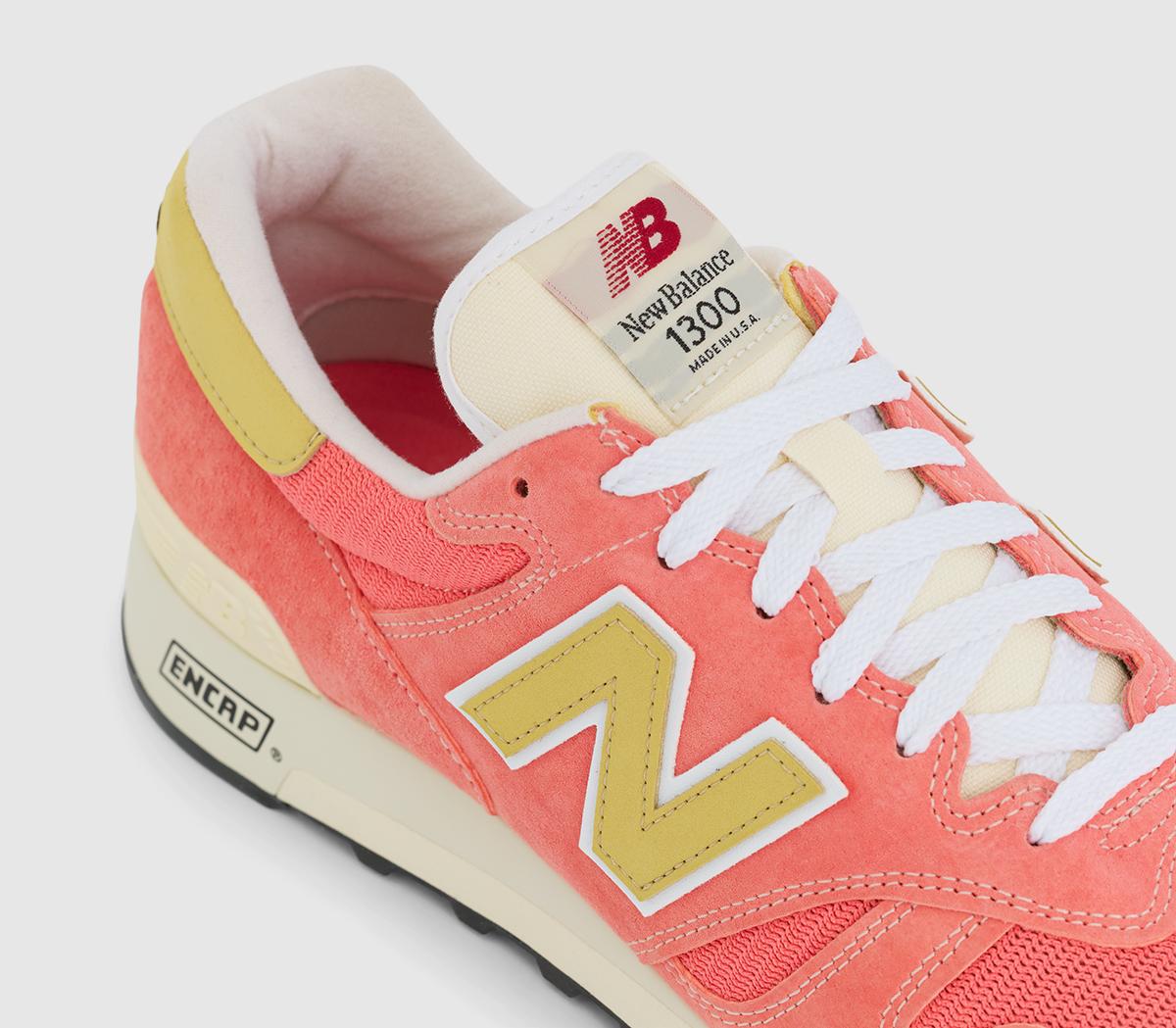 New Balance1300 TrainersDrift Red