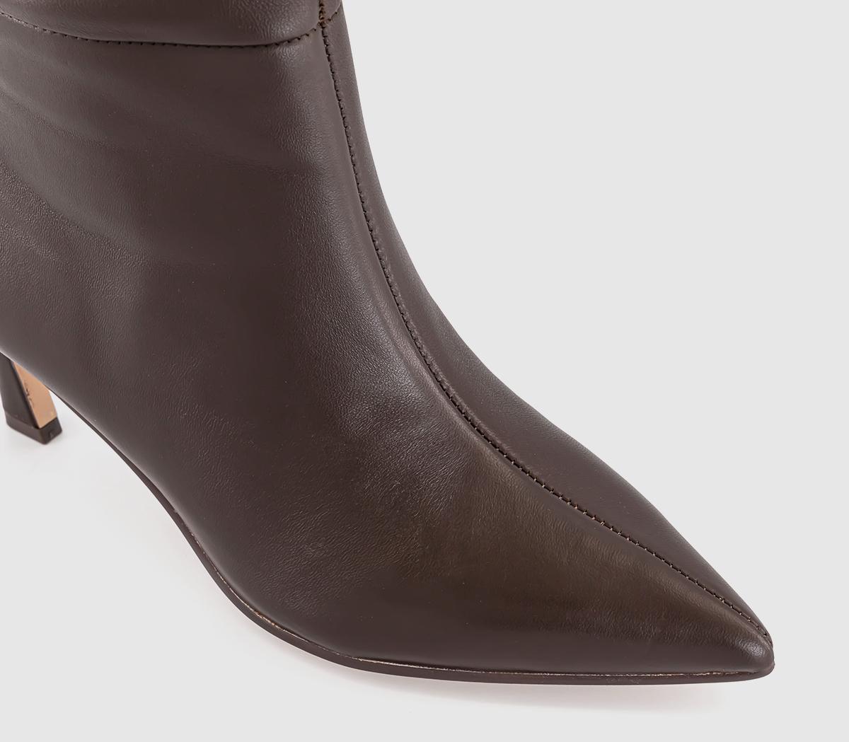 Steve MaddenLavan Heeled Boots Steve MaddenLavan Heeled BootsBrown Leather