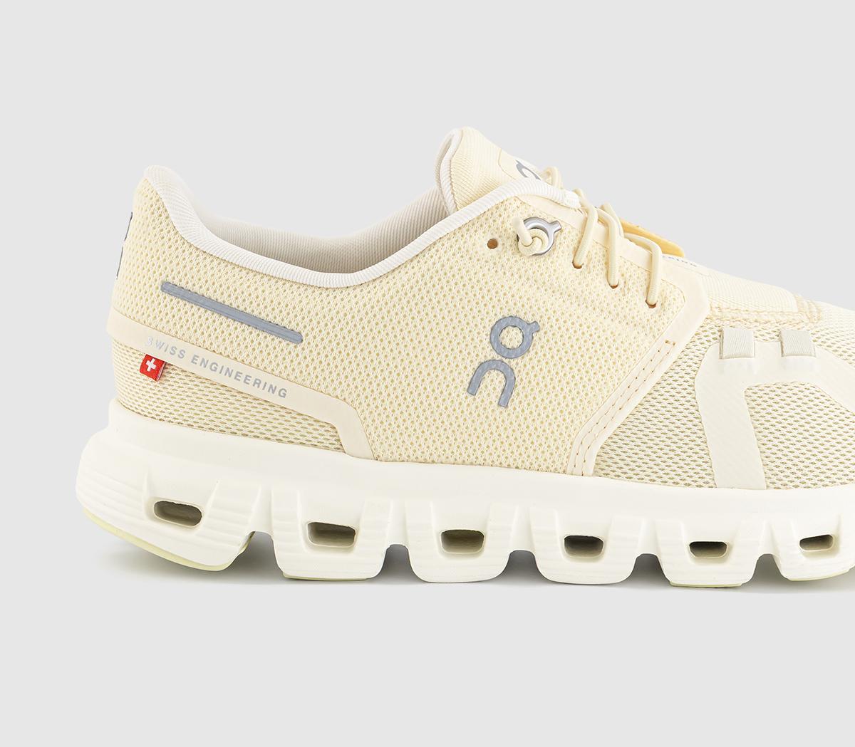 On Cloud 6 Trainers Castor Ivory F - Women's Trainers