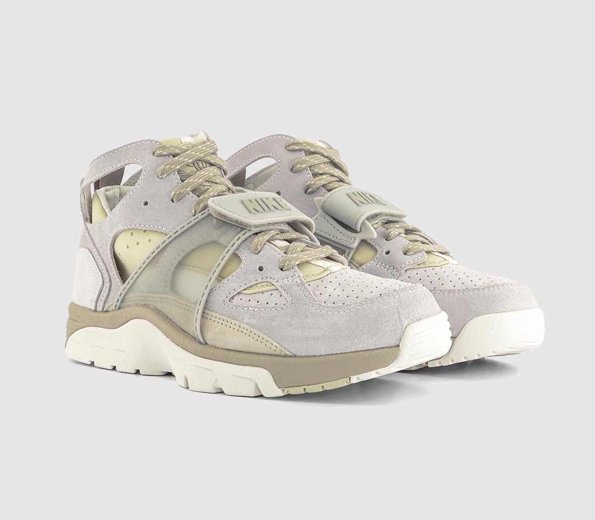 NikeNike Air Trainer HuaracheSail Light Khaki Desert Khaki