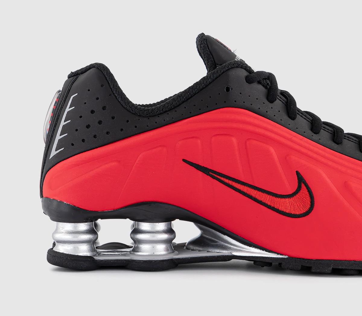 Nike Nike Shox R4 Trainers Nike Nike Shox R4 Trainers University Red University Red Black