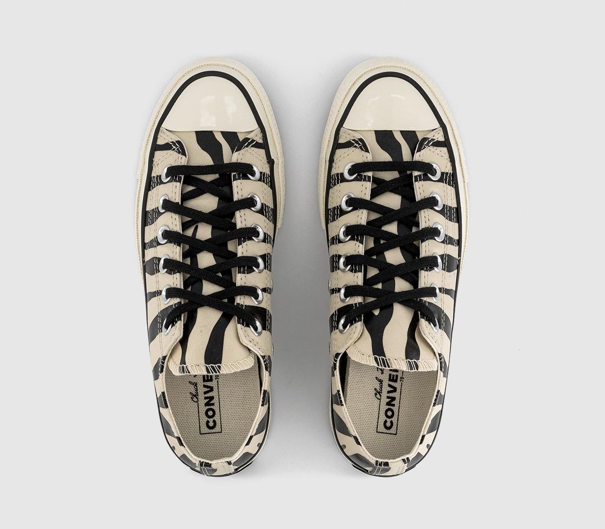 ConverseChuck 70 Ox Glow In The Dark Trainers ConverseChuck 70 Ox Glow In The Dark TrainersLight Dune Black Egret