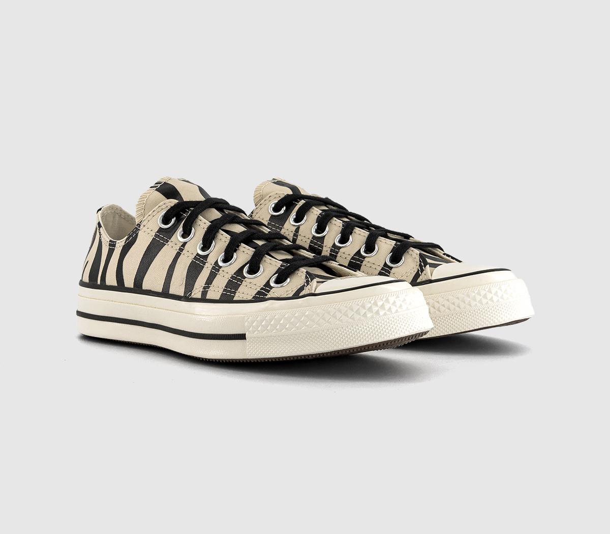 ConverseChuck 70 Ox Glow In The Dark Trainers ConverseChuck 70 Ox Glow In The Dark TrainersLight Dune Black Egret