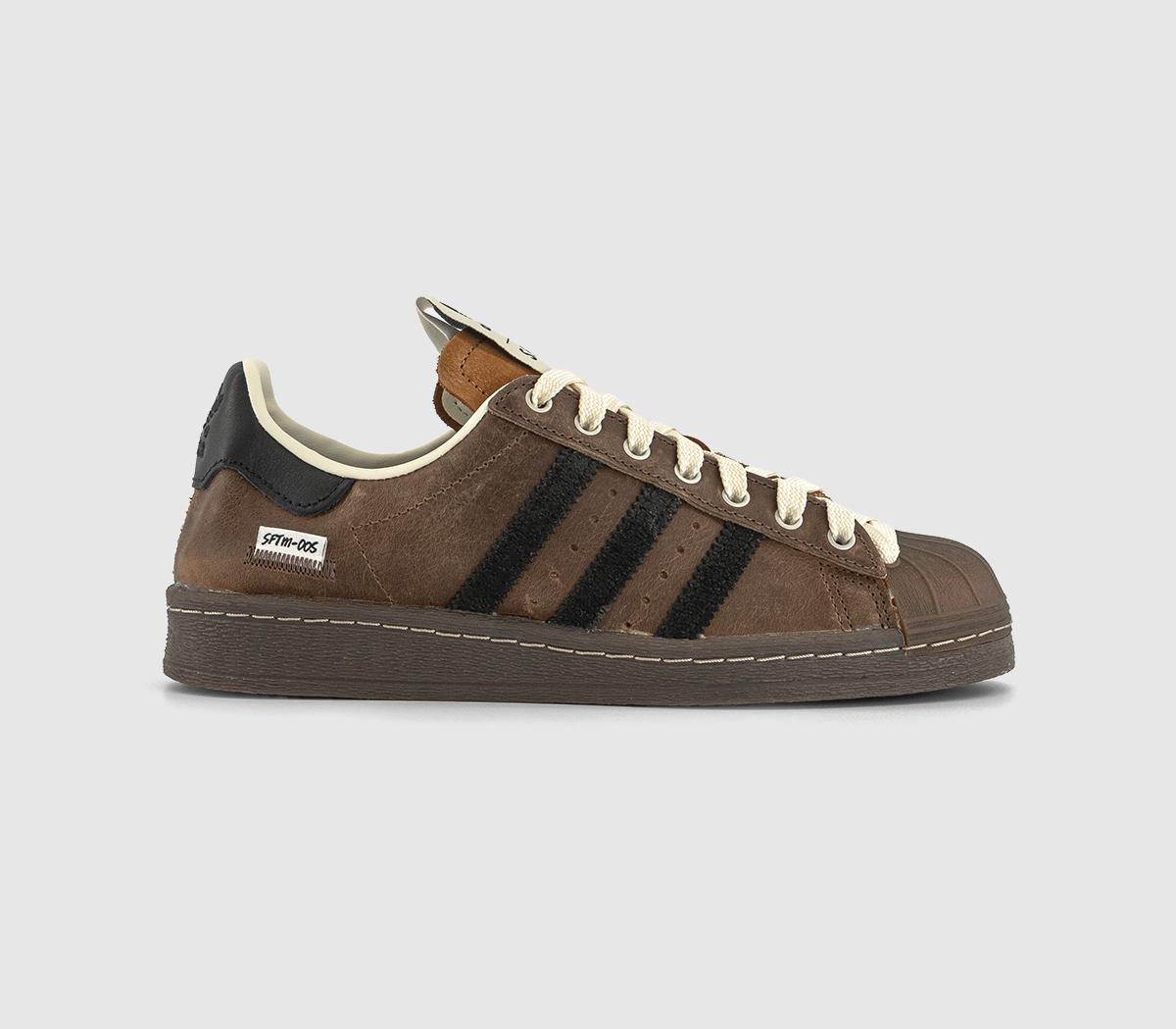 adidas Consortiumadidas x SFTM Superstar 82 TrainersToast