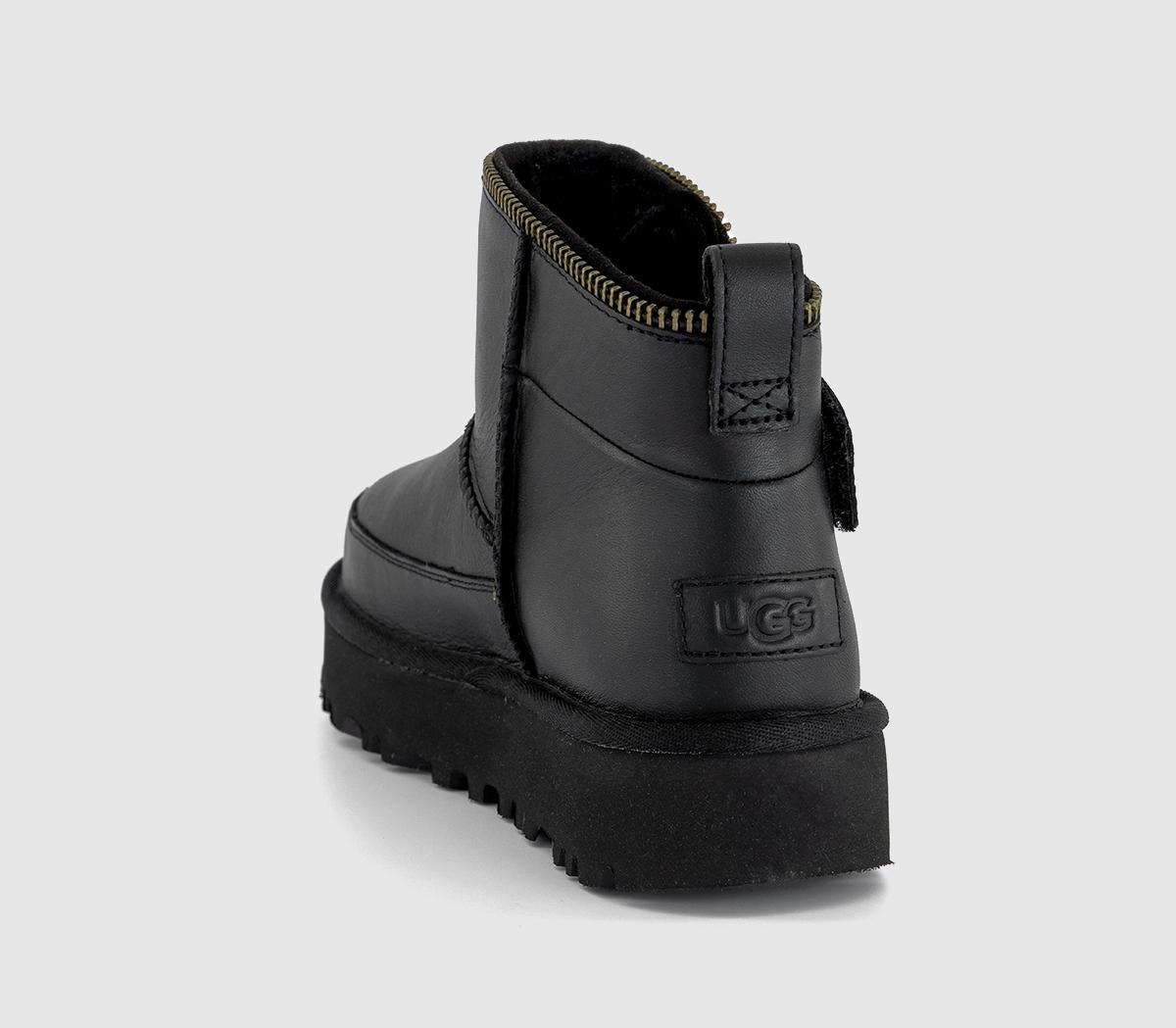 UGGClassic Mini Moto Boots UGGClassic Mini Moto BootsBlack