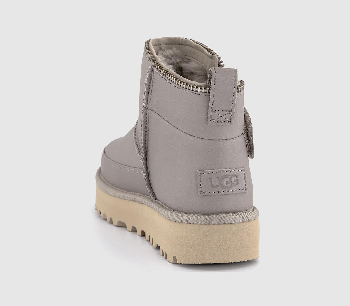 UGGClassic Mini Moto Boots UGGClassic Mini Moto BootsPumice