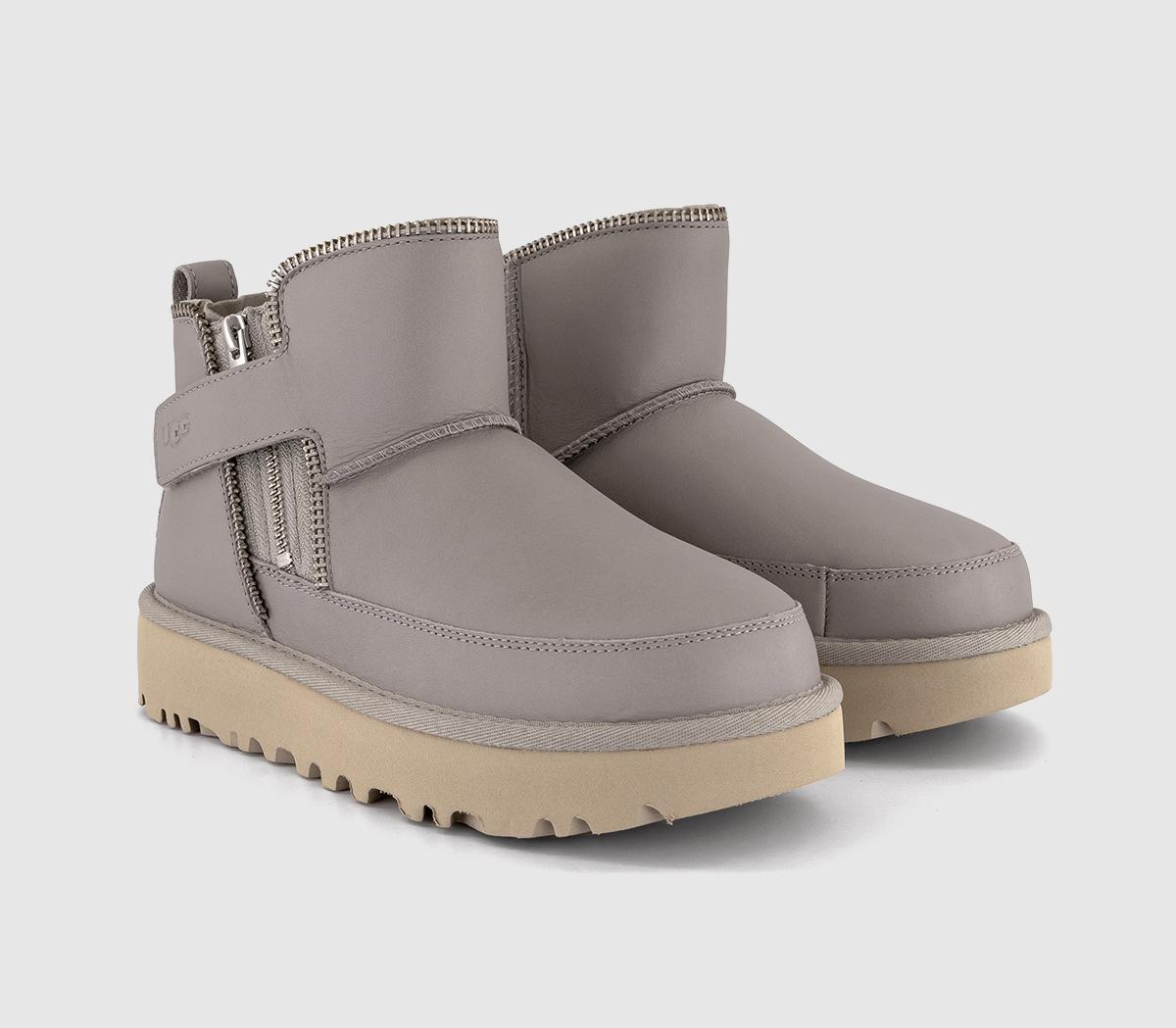 UGGClassic Mini Moto Boots UGGClassic Mini Moto BootsPumice