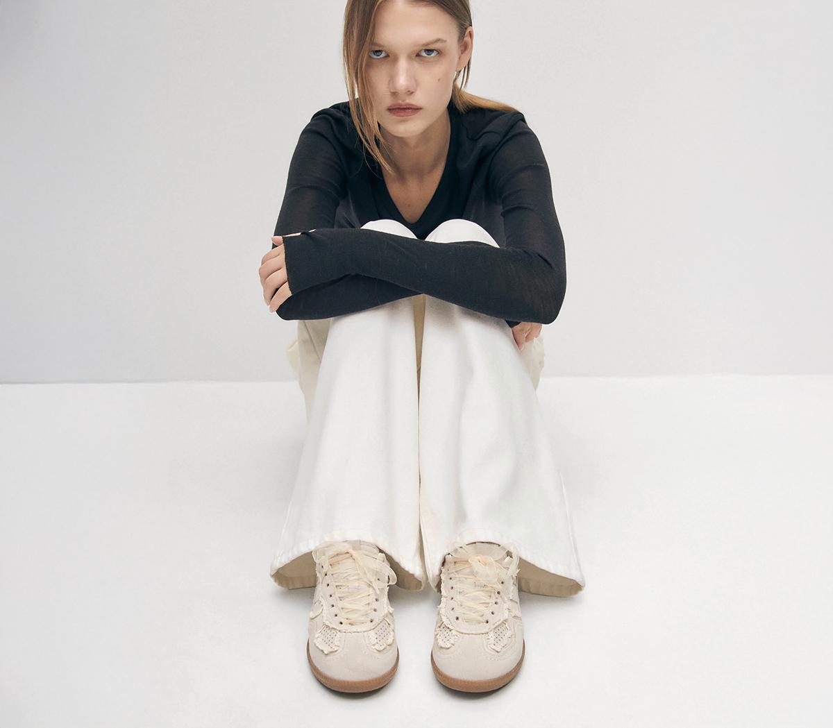 ALOHASTb490 Crochet Sneakers ALOHASTb490 Crochet SneakersCream