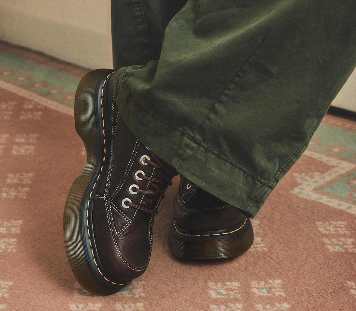 Dr. Martens Buzz 5 Eye Shoes Dark Brown Grizzly - Women's Ankle Boots