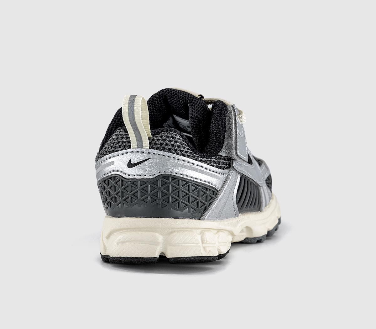 NikeVomero Infant TrainersIron Greychromemetallic Silver