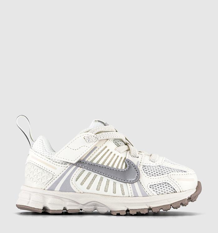 Nike Vomero Infant Trainers Sail Metallic Silvervast Grey