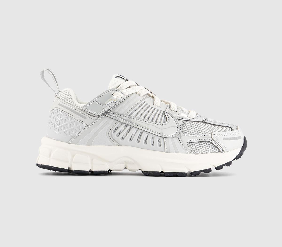 Nike Vomero Youth Trainers Photon Dust Chrome Gridiron Sail  Grey in   Size 1 youth, Office Shoes