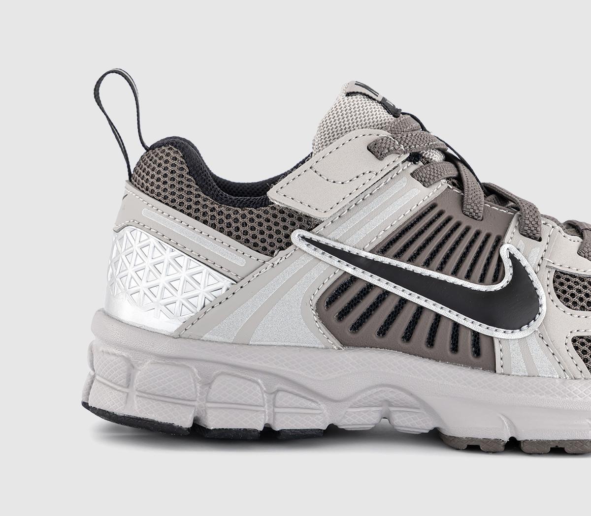 NikeVomero Youth TrainersCollege Grey Black Cave Stone