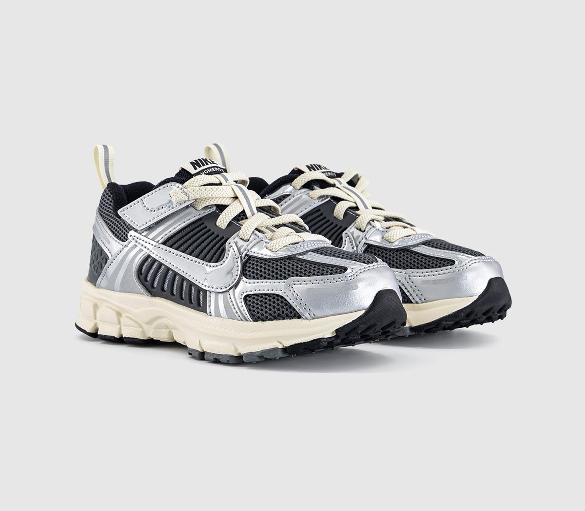 NikeVomero Youth TrainersIron Greychromemetallic Silver