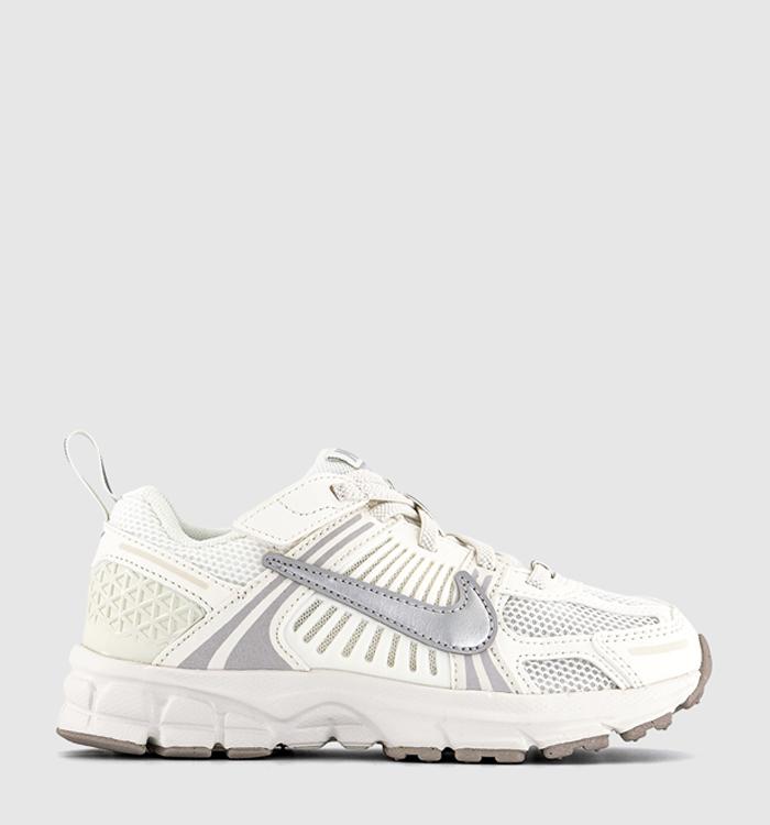 Nike Vomero Youth Trainers Sail Metallic Silvervast Grey