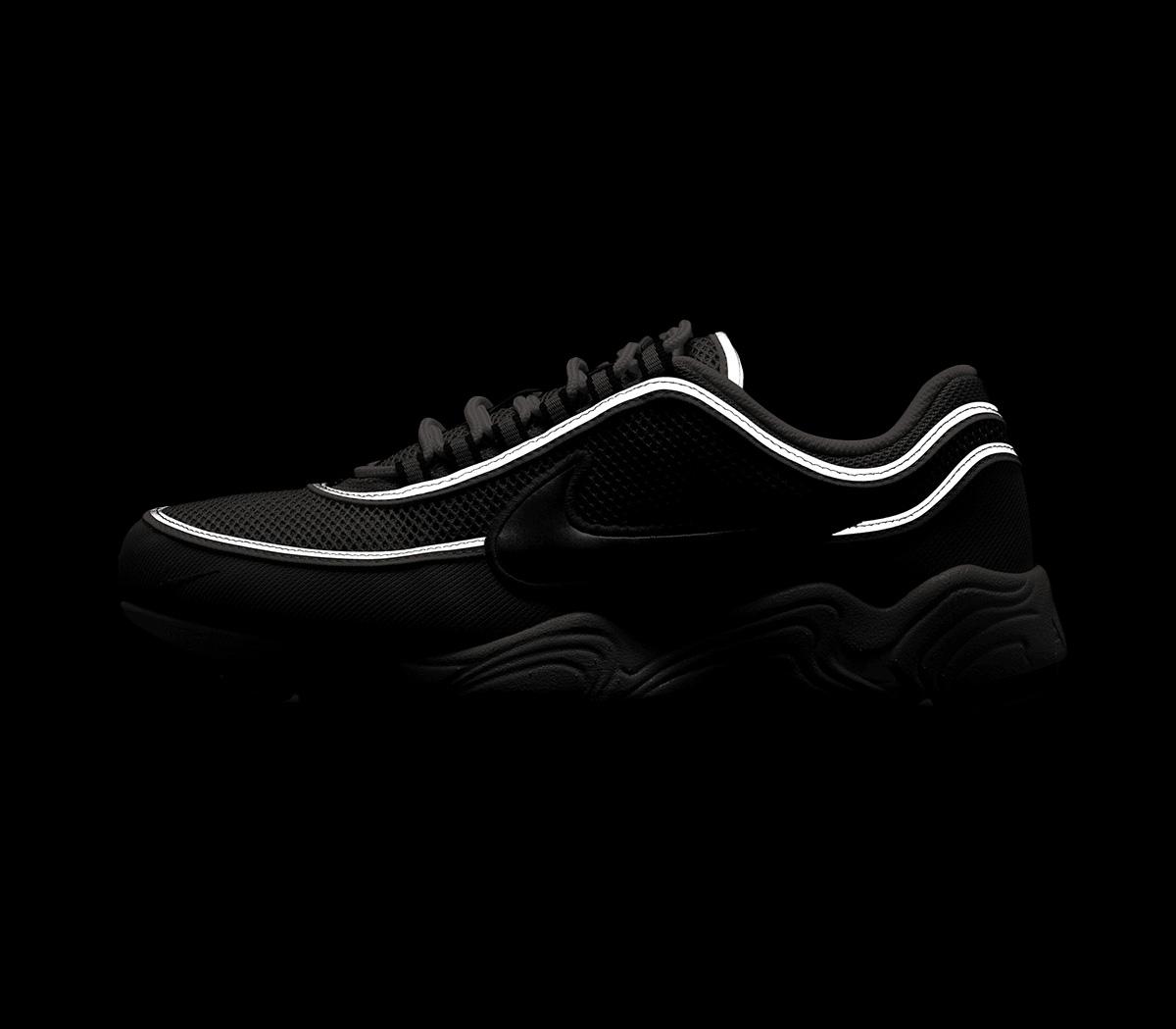 NikeAir Zoom Spiridon TrainersMetallic Silver