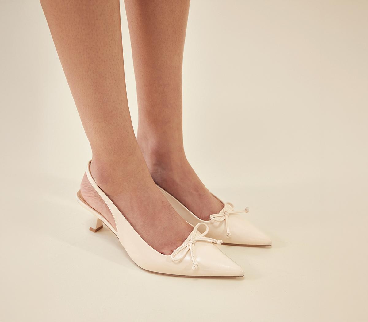 OFFICEMartha Bow Trim Court Heels OFFICEMartha Bow Trim Court HeelsOff White
