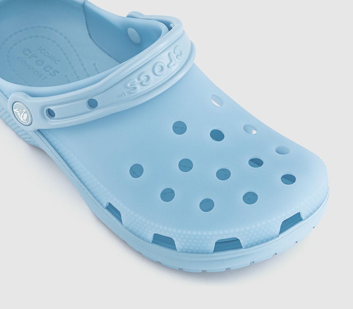 Crocs Classic Frosted Clogs Crocs Classic Frosted Clogs Blue Calcite