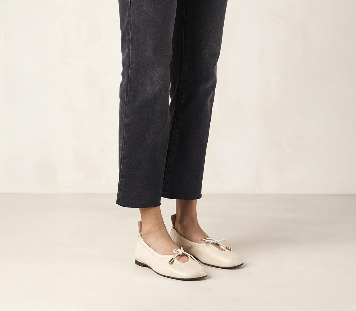 ALOHASRosalind Ballet Pumps ALOHASRosalind Ballet PumpsCream