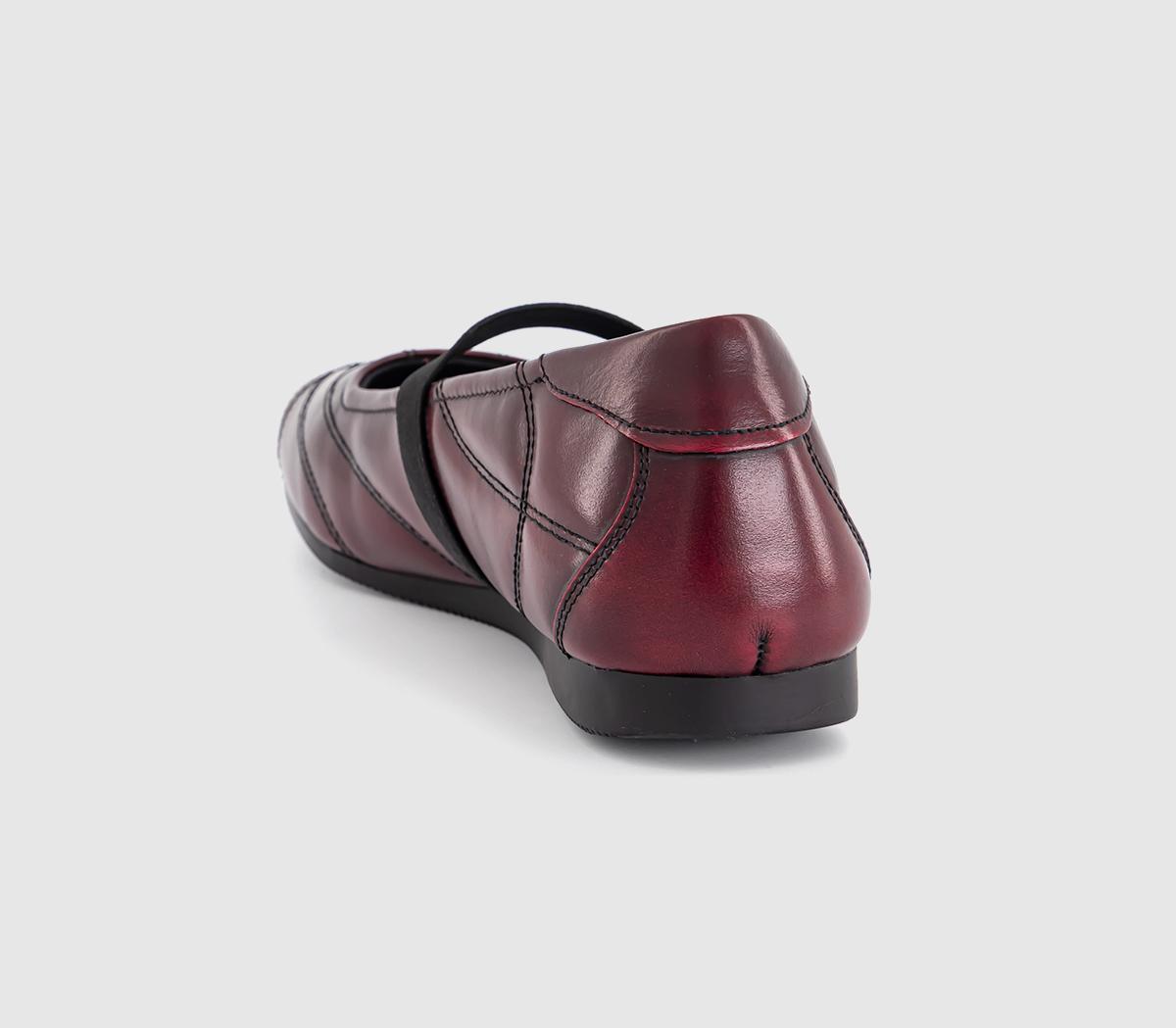 Vagabond ShoemakersHillary Ballet Pumps Vagabond ShoemakersHillary Ballet PumpsRed Seam Pattern