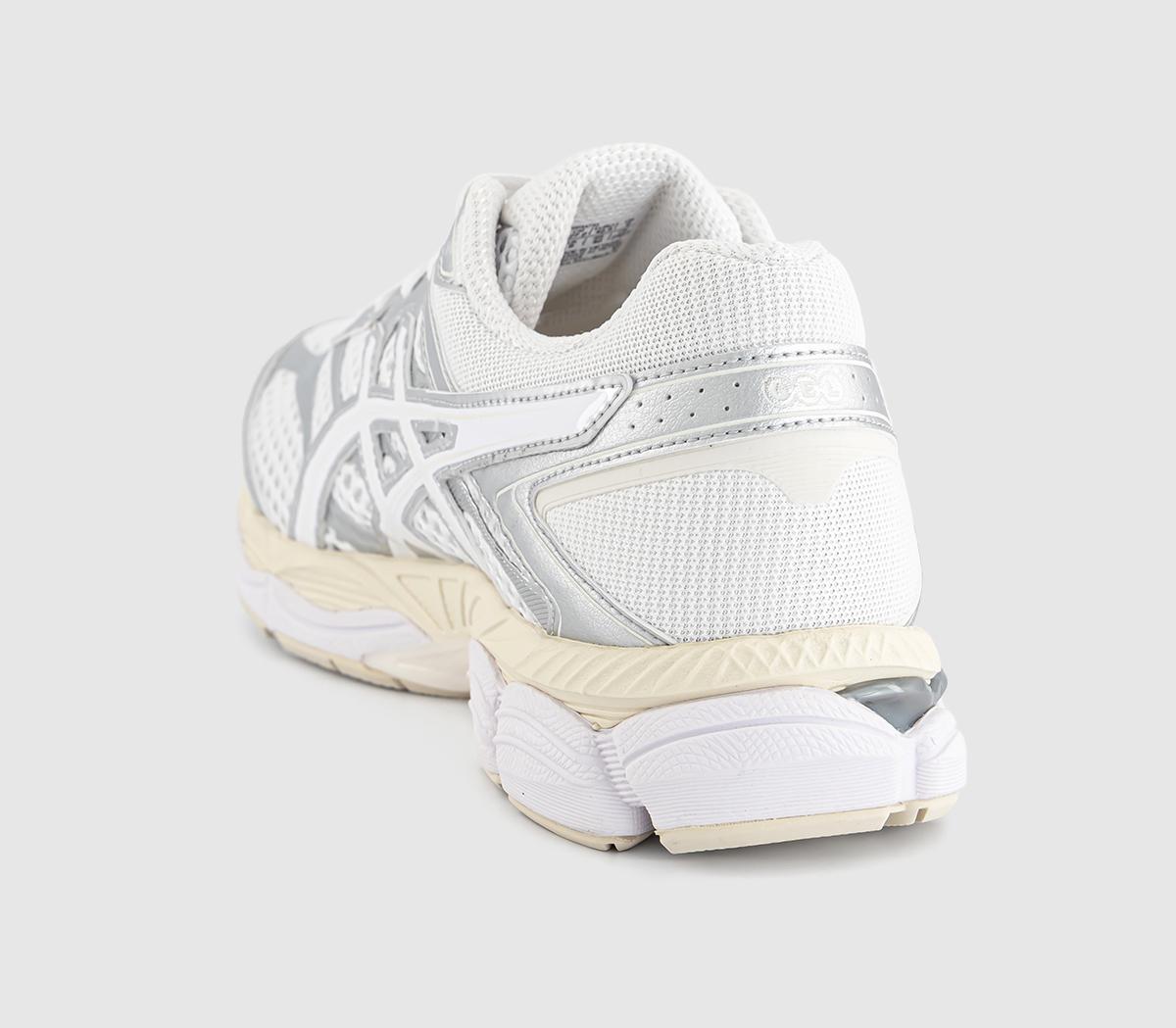 ASICSGel-Cumulus 16 TrainersWhite