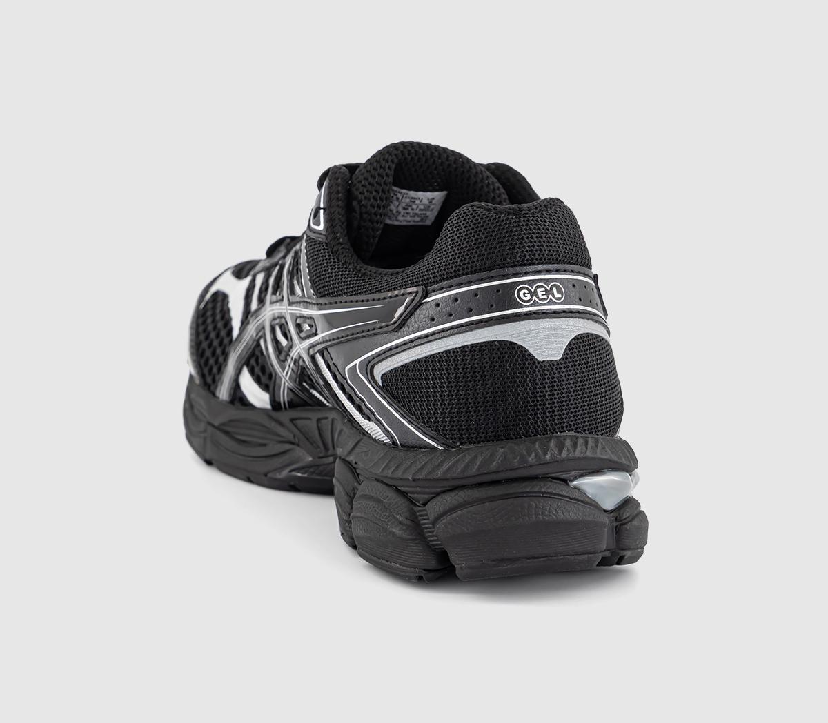 ASICSGel-cumulus 16 TrainersBlack Black