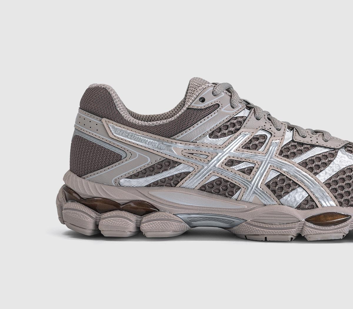 ASICSGel-cumulus 16 TrainersCocoa Powder Pure Silver