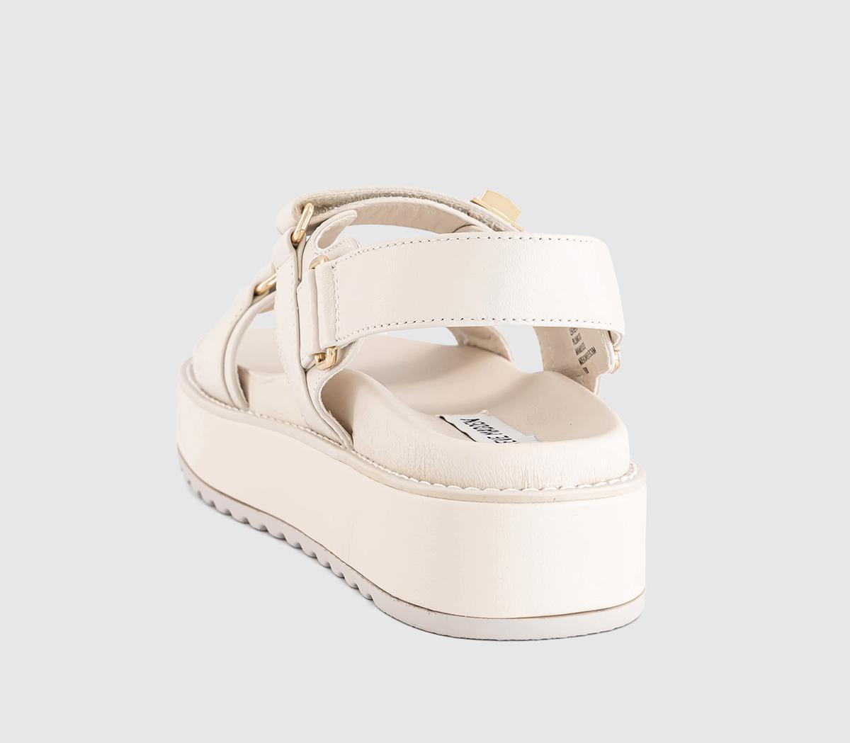 Steve MaddenBig Mona Sandals Steve MaddenBig Mona SandalsOff White