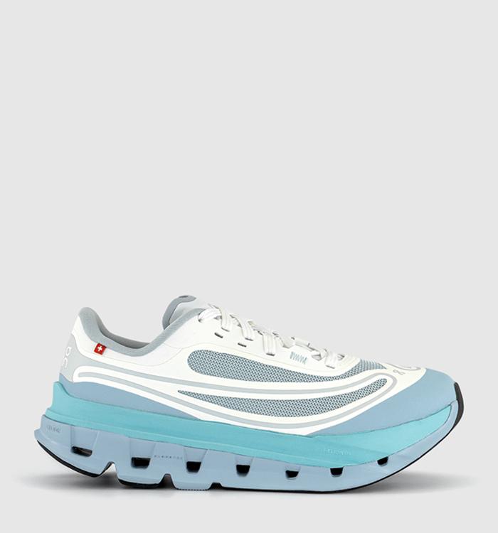 ON Cloudflow 5 AD Trainers Hall White