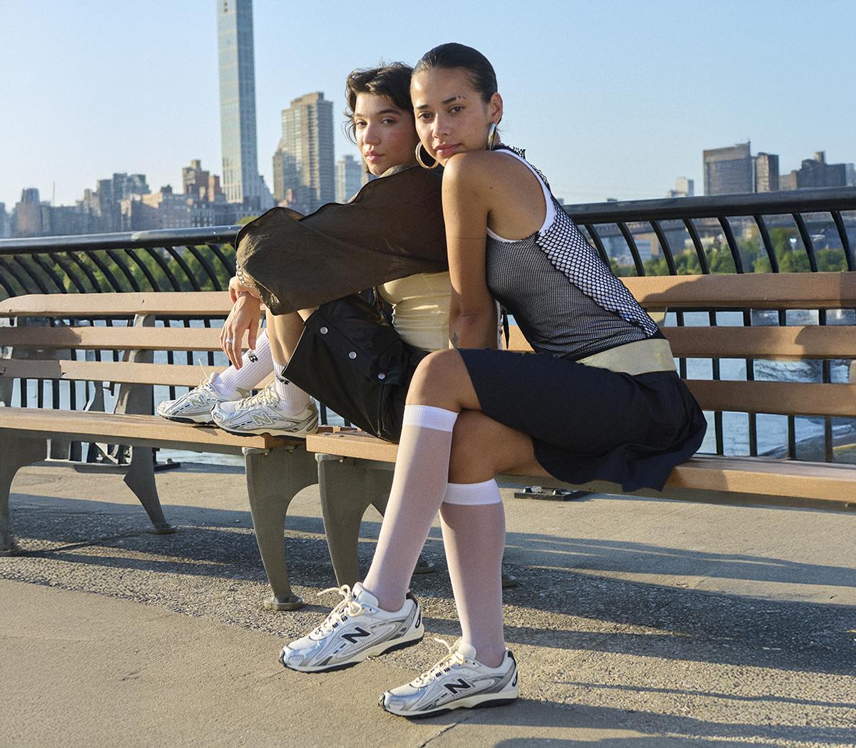 New Balance204L TrainersSilver Metallic Green