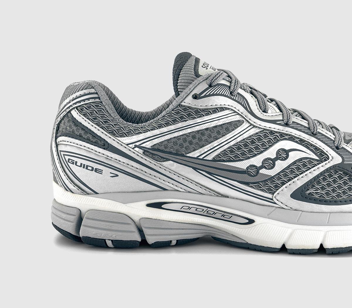 SauconyProgrid Guide 7 TrainersGrey Silver